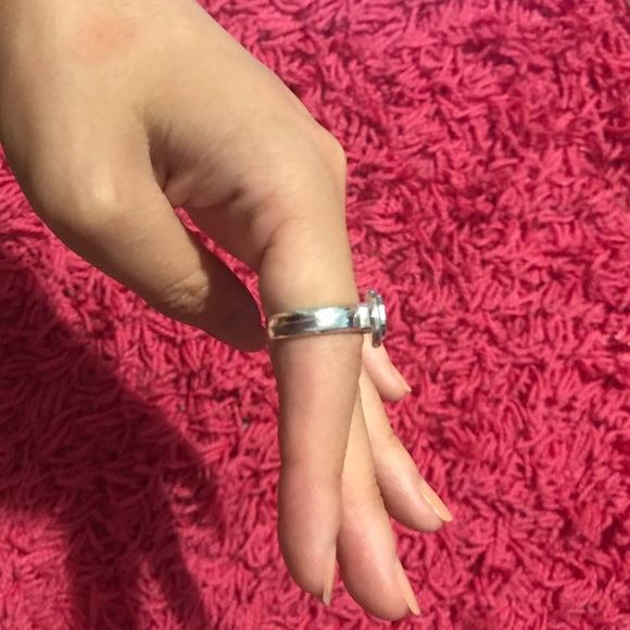 RED RING - Picture 3 of 3